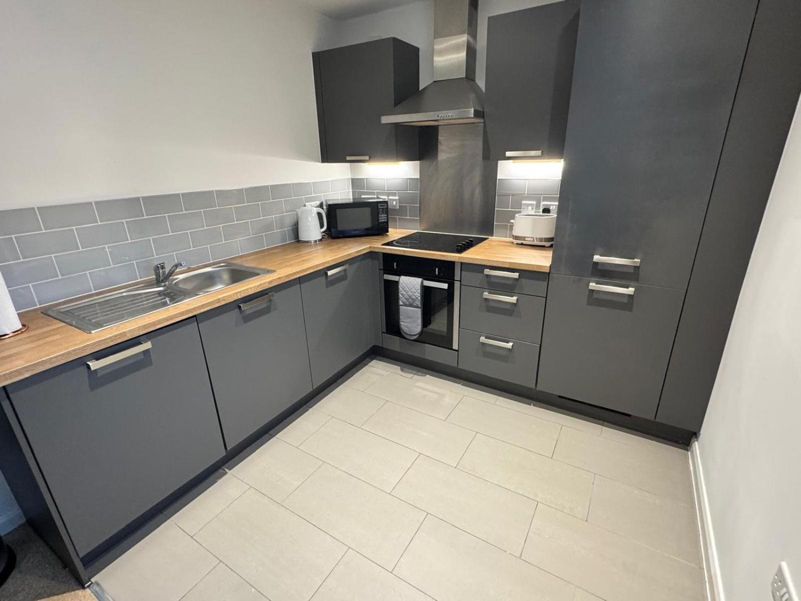 6 Belvedere Residence Wolverhampton Bagian luar foto